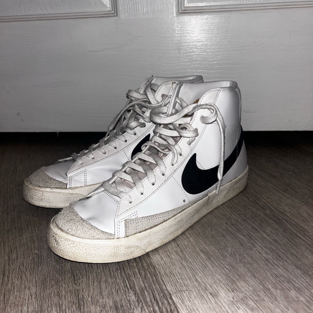 Nike Classic White and Black High-Tops